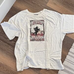 Super soft Wrangler White Graphic Tee with Yellowstone Design. Size XXXL